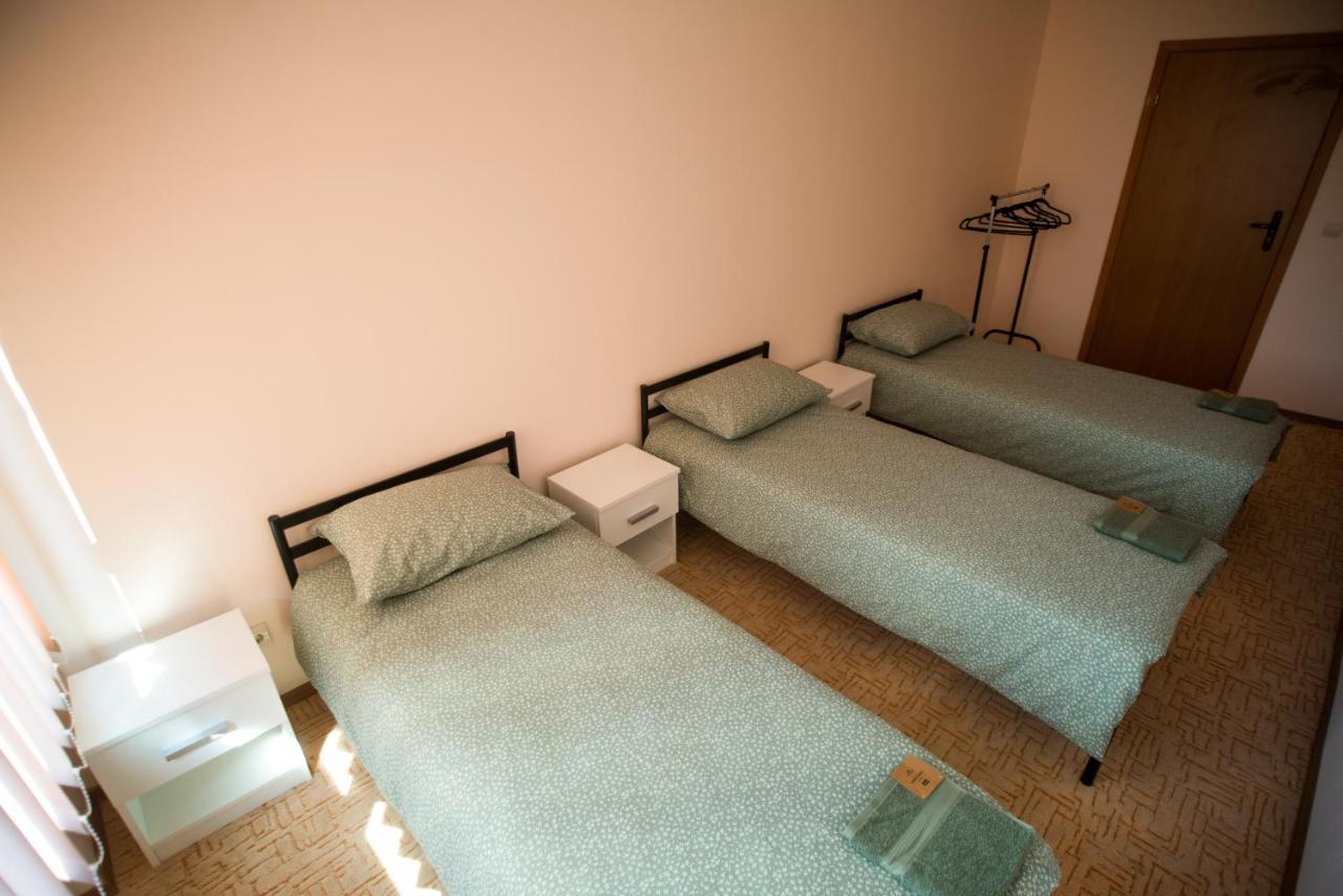 Si-Yo Hostel Ungvár Kültér fotó