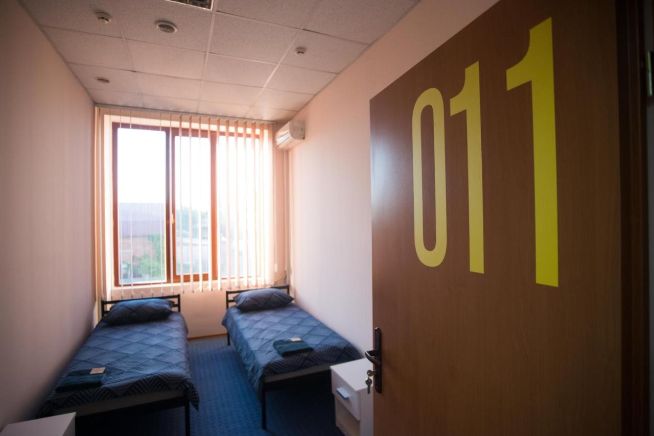 Si-Yo Hostel Ungvár Kültér fotó