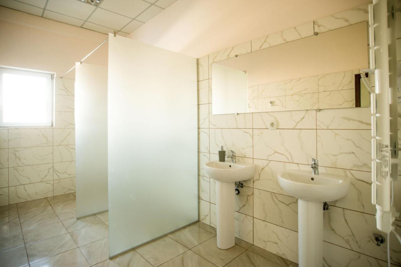 Si-Yo Hostel Ungvár Kültér fotó