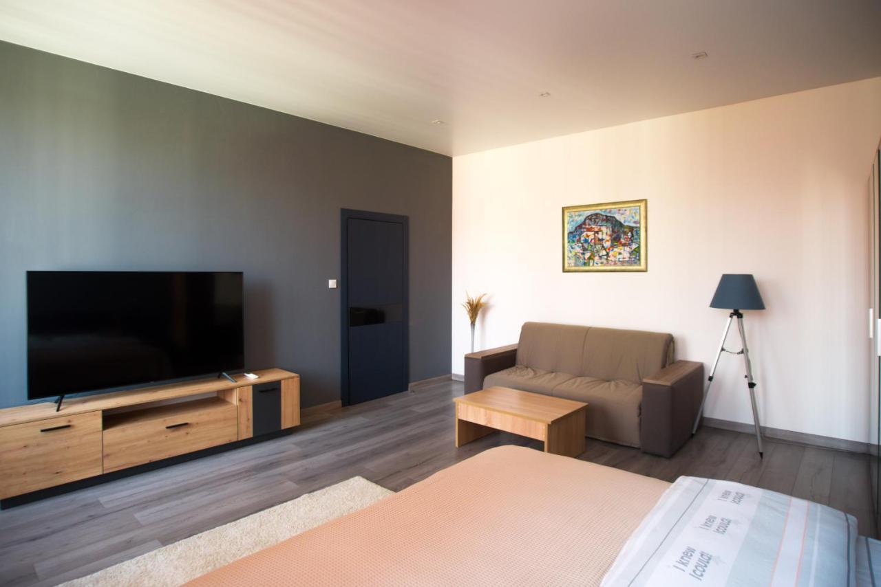 Si-Yo Hostel Ungvár Kültér fotó